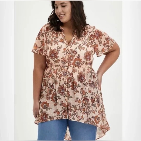 torrid Tops - Torrid V-Neck Lexie Babydoll Top Chiffon Floral Pink/Peach Sheer Size 1